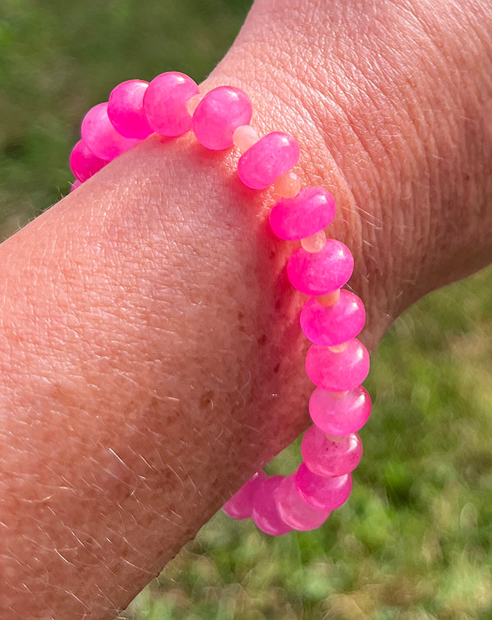 Bracelet en perles roses